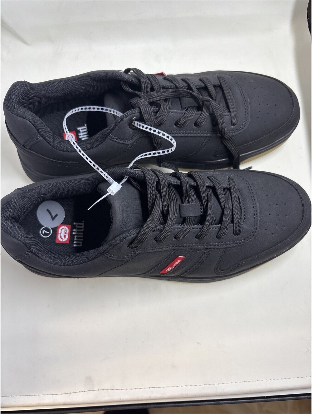 Ecko Unltd Notch Mens Size 7 M, Skate Shoes Black Gum Sole Low Top Sneakers NEW